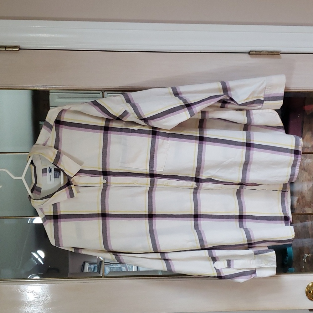 Old Navy Boyfriend XXL Women's Plaid Casual Button Down Shirt.